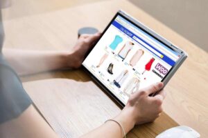 Meglio un tema WooCommerce gratuito o premium per un e-commerce nel 2023?