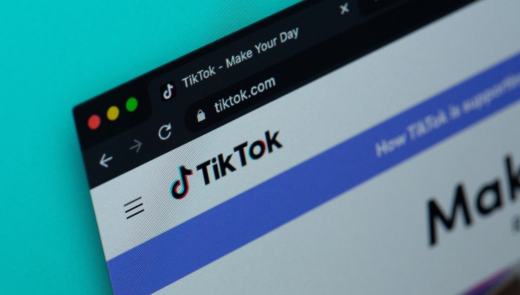 TikTok introduce in fase di test un chatbot AI