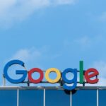 Logo Google su una sede della società