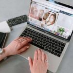 Foto su laptop online