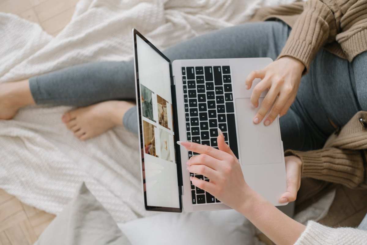 Laptop e mani