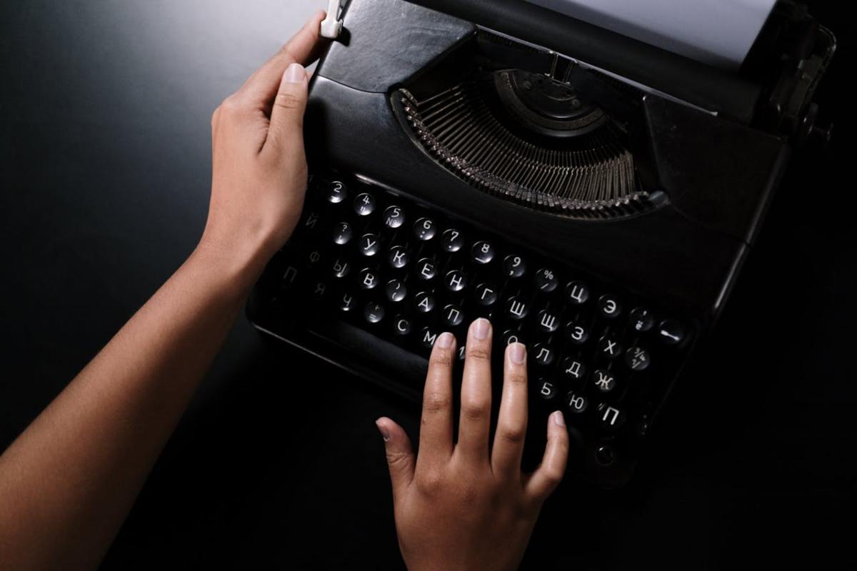 Tastiera QWERTY su macchina da scrivere